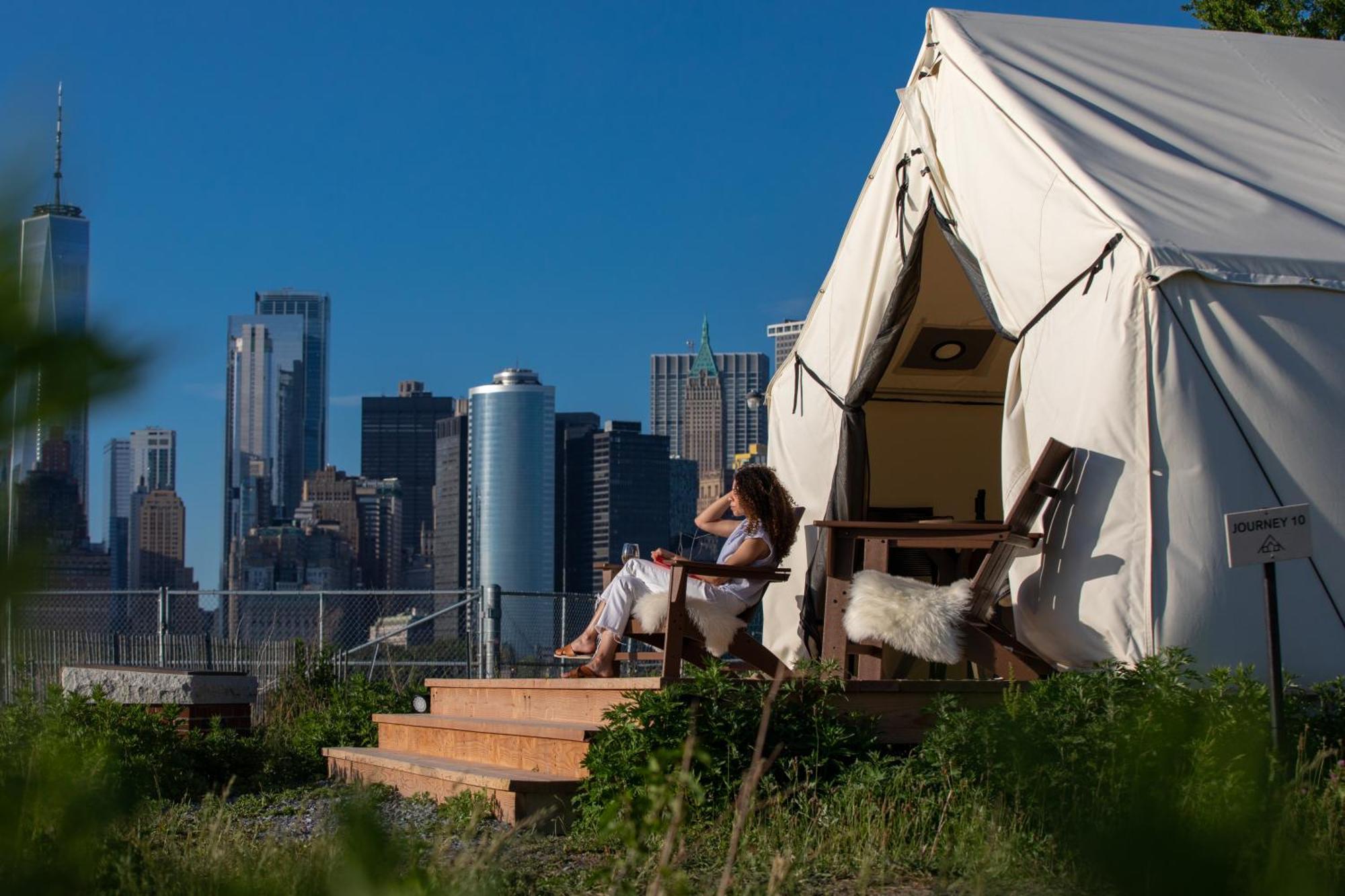 Voyager Twin ADA Tent